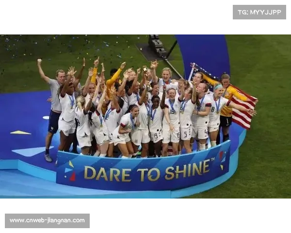 国际足联年度财务报告发布 电视转播收入下滑对俱乐部支出造成影响